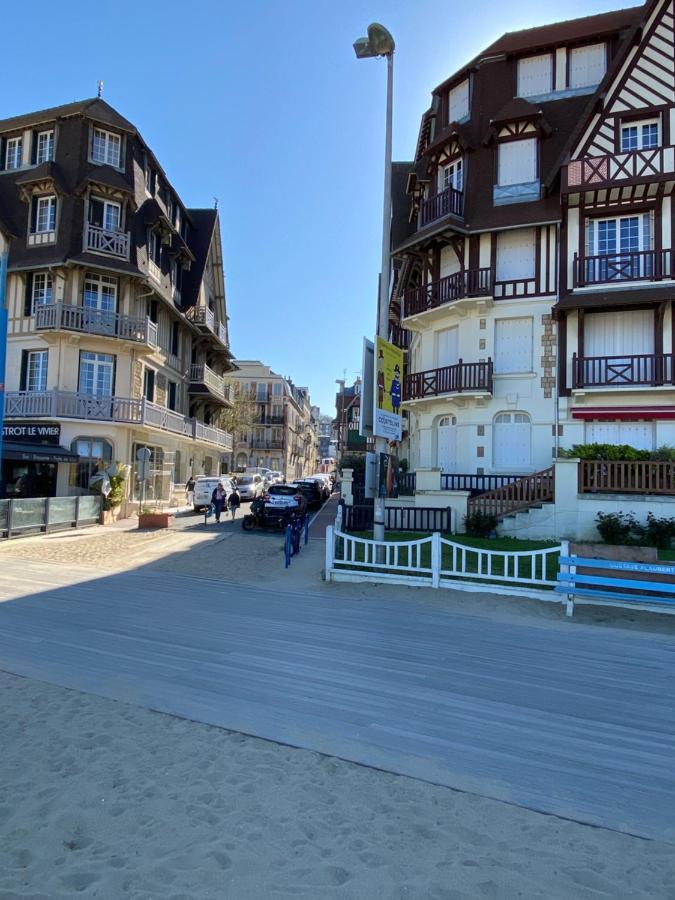 Le Petit Flaubert Apartment Trouville-sur-Mer Bagian luar foto